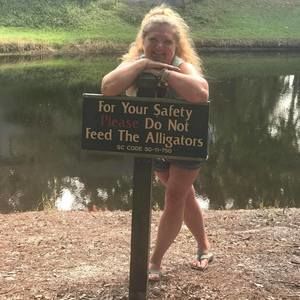 Meet your Posher, Debbi